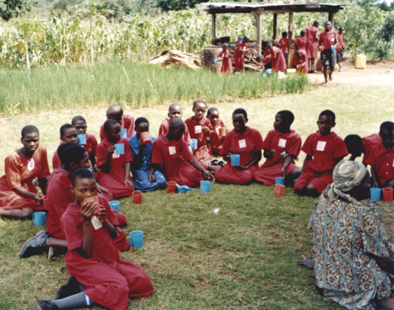 Hilsen fra Holmestrand RK ga fest i Uganda